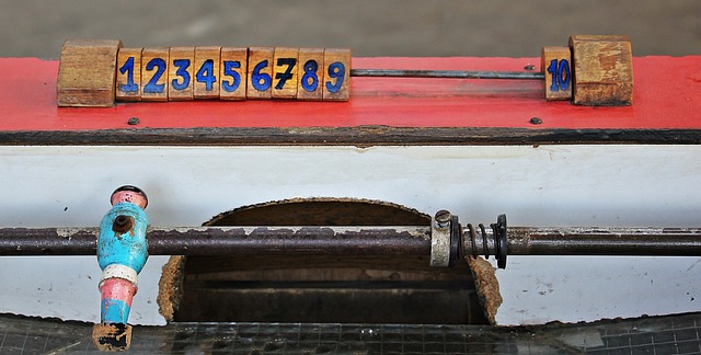 并不乏类似 并不乏类似